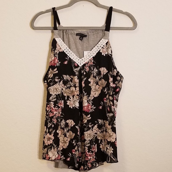 Signature Studio Tops - 🌺 SALE! NWT! Women's Floral Gathered Tank size XL